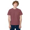 T-shirt teinté avec poche unisexe (FORKAK-LOGCAP-RED001)