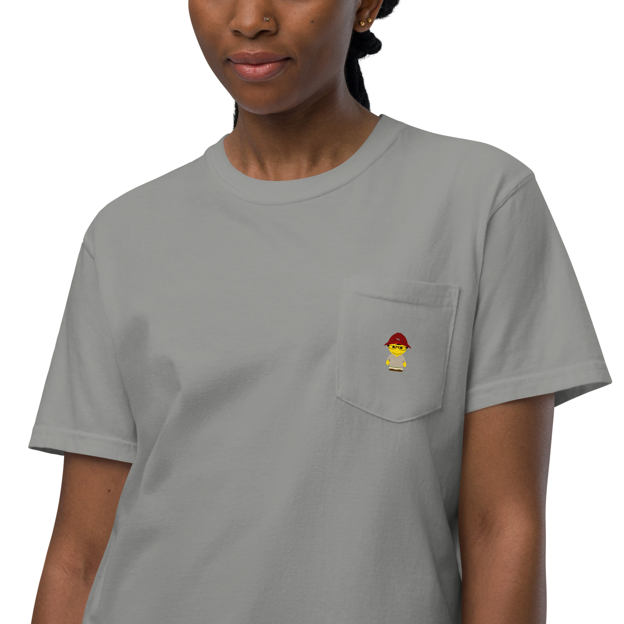T-shirt teinté avec poche unisexe (CHECAR-LOGBOB-REDBDX1) – Image 32