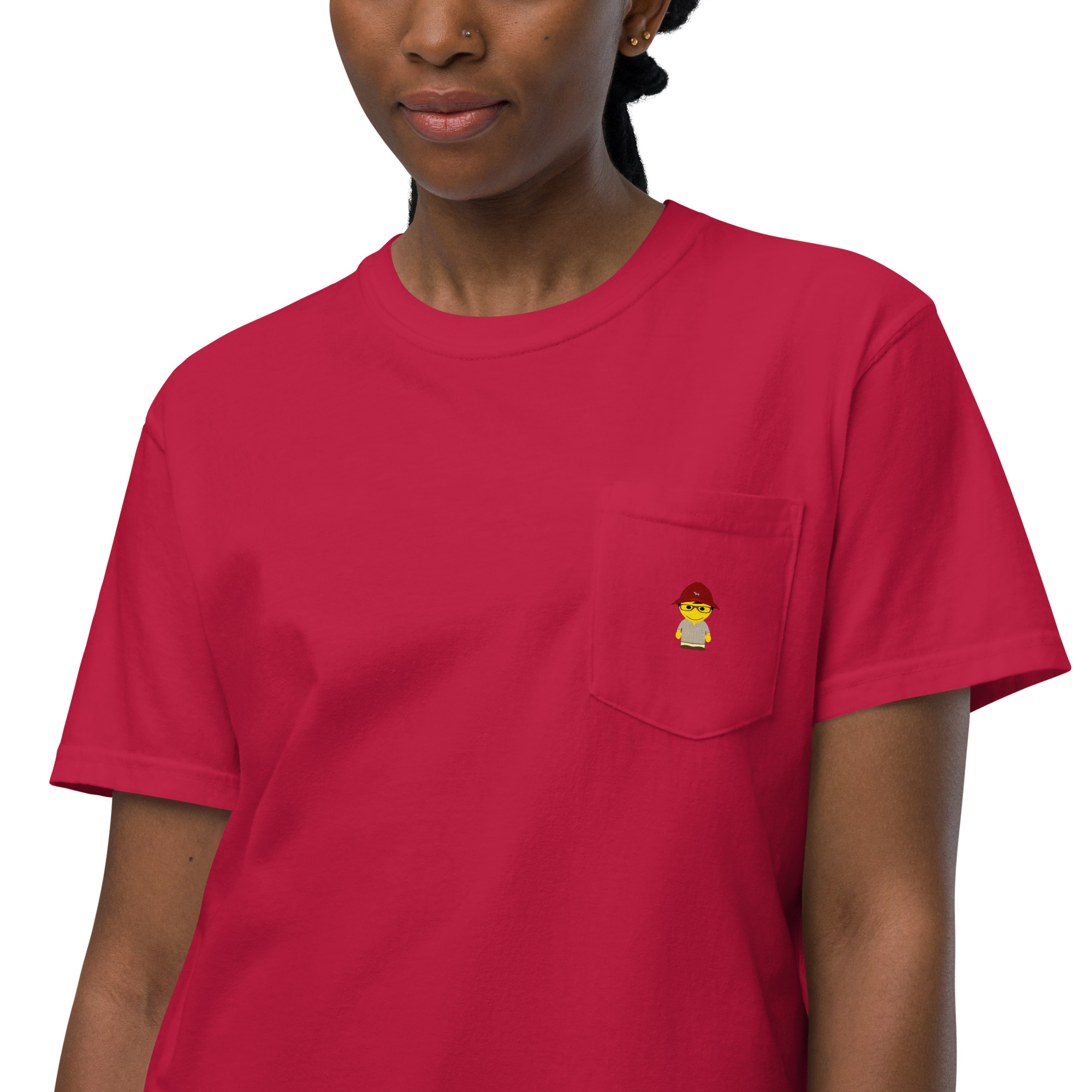 T-shirt teinté avec poche unisexe (CHECAR-LOGBOB-REDBDX1)